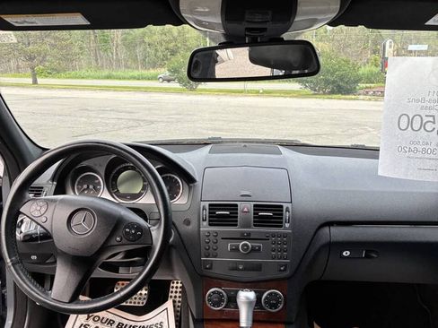 Used 2011 Mercedes-Benz C 300 4MATIC Sedan image 15