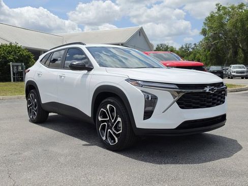 New 2026 Chevrolet Trax RS w/ Driver Confidence Package FWD image 7