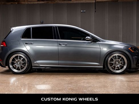 Used 2018 Volkswagen Golf R 4-Door image 10