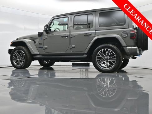 Used 2022 Jeep Wrangler Unlimited Sahara image 54