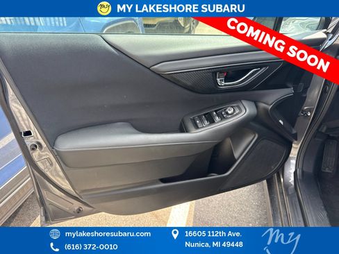 Used 2025 Subaru Legacy Premium AWD/4WD image 9