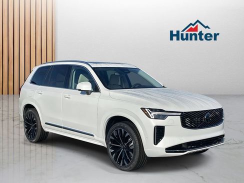 New 2026 Volvo XC90 B6 Ultra image 1