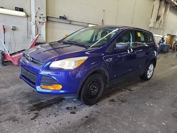 Used 2014 Ford Escape S FWD image 1