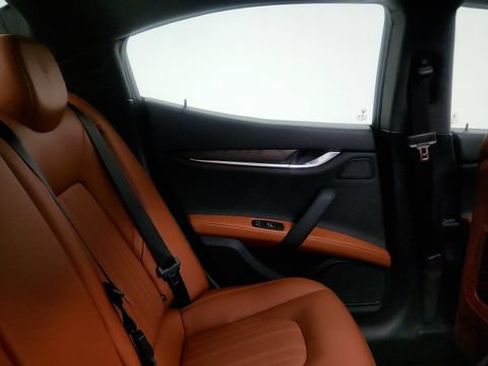 Used 2022 Maserati Ghibli Modena RWD image 41