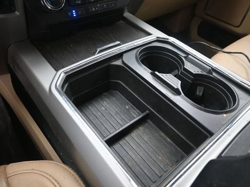 Used 2021 Ford F250 Lariat w/ Lariat Ultimate Package AWD/4WD image 31