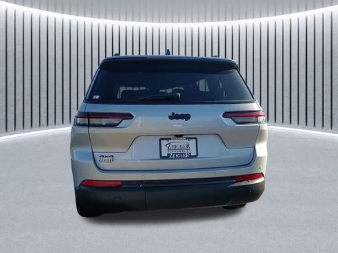 New 2025 Jeep Grand Cherokee L Altitude AWD/4WD image 4