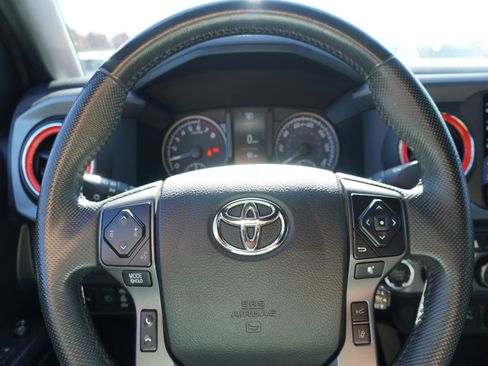 Used 2021 Toyota Tacoma TRD Sport w/ TRD Premium Sport Package AWD/4WD image 28