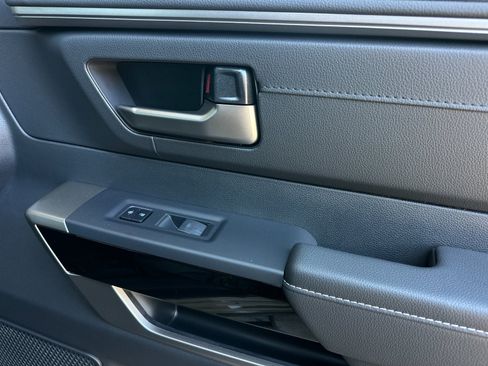 New 2026 Toyota Tundra Limited AWD/4WD image 18
