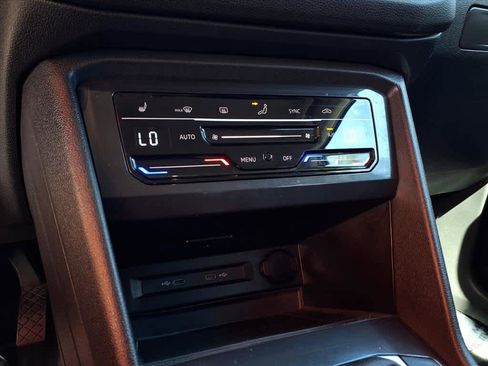 Used 2024 Volkswagen Tiguan Wolfsburg Edition image 17
