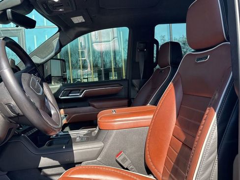 Used 2024 GMC Sierra 2500 Denali Ultimate image 7