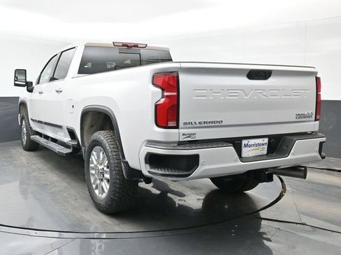 Used 2025 Chevrolet Silverado 2500 High Country w/ Technology Package image 12