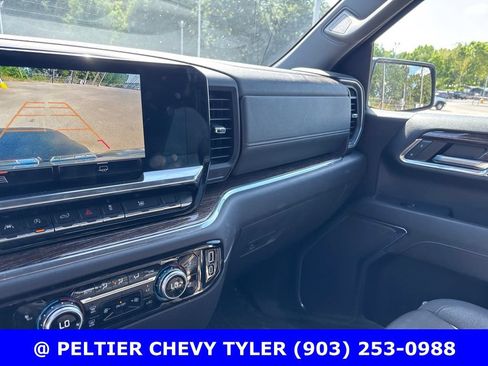 Used 2024 GMC Sierra 1500 Elevation RWD image 17