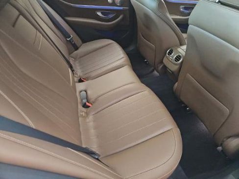 Used 2019 Mercedes-Benz E 450 4MATIC Sedan w/ Premium Package image 18