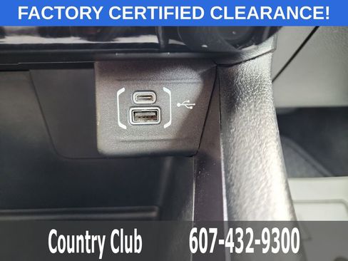 Used 2024 Jeep Compass Latitude w/ Convenience Group AWD/4WD image 14