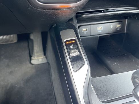 Certified 2023 Kia Sorento S w/ Panoramic Sunroof Package image 13