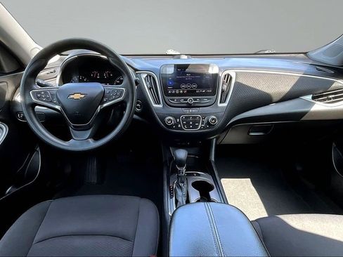 Used 2024 Chevrolet Malibu LT FWD image 8