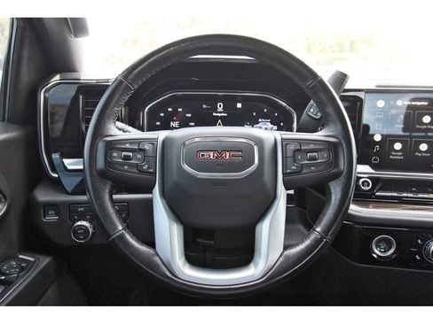 Used 2022 GMC Sierra 1500 Elevation image 17