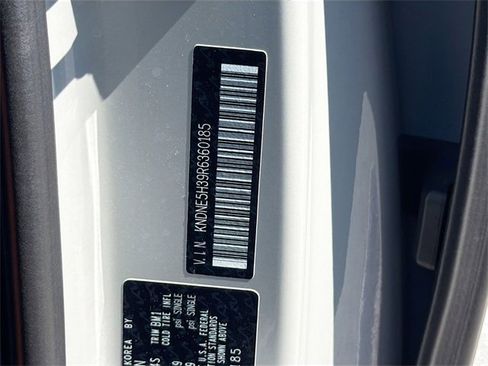 Used 2024 Kia Carnival SX Prestige image 46