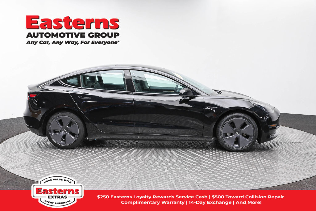 Used 2023 Tesla Model 3 Standard Range RWD image 5
