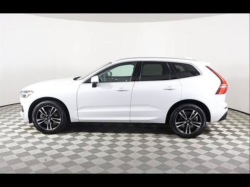 Used 2020 Volvo XC60 T6 Momentum AWD/4WD image 3