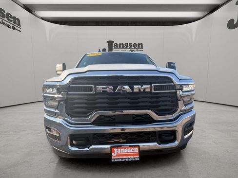 Used 2026 RAM 2500 Big Horn AWD/4WD image 7