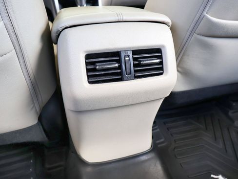 Used 2016 Honda Accord EX-L image 40