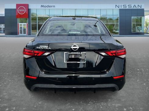Certified 2025 Nissan Sentra SV FWD image 6