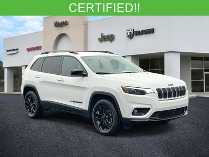 Used 2023 Jeep Cherokee Altitude Lux