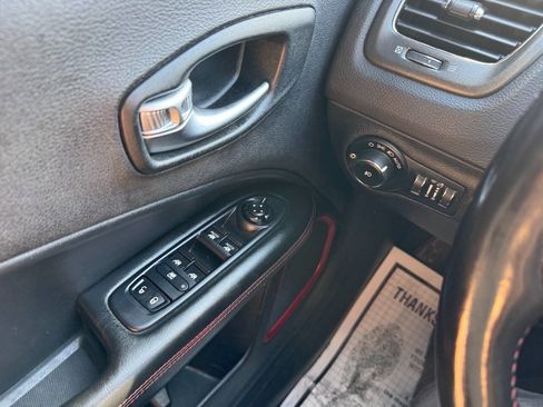 Used 2019 Jeep Compass Trailhawk w/ Cold Weather Group image 51