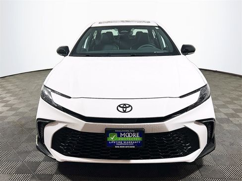 New 2026 Toyota Camry SE Nightshade image 3