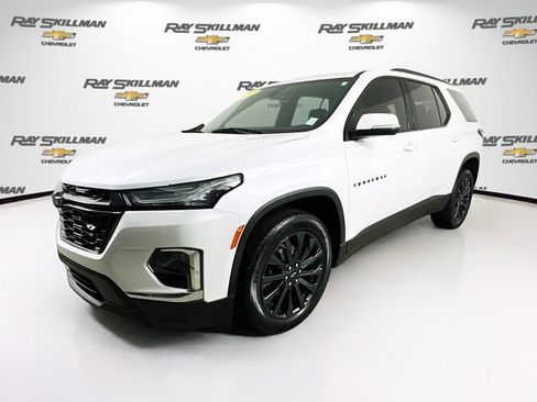 Used 2023 Chevrolet Traverse RS w/ LPO, Floor Liner Package image 3