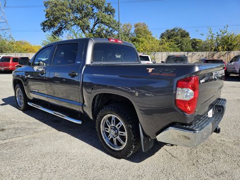 Used 2018 Toyota Tundra SR5 image 6