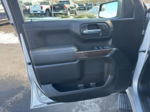 Used 2022 GMC Sierra 1500 Elevation image 17