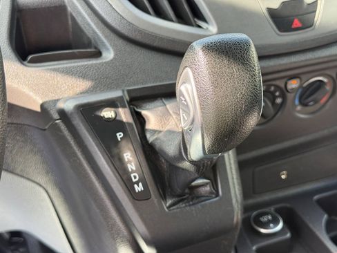 Used 2018 Ford Transit 350 138 DRW RWD image 21