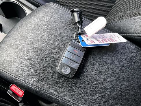 Used 2019 Kia Optima S w/ S Panoramic Sunroof Package image 12