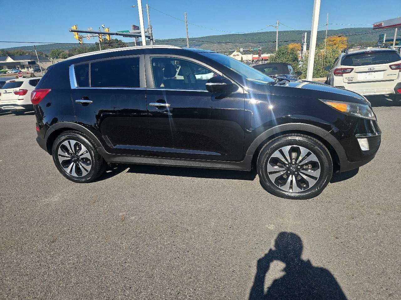 Used 2013 Kia Sportage SX w/ SX Premium Pkg AWD/4WD image 2