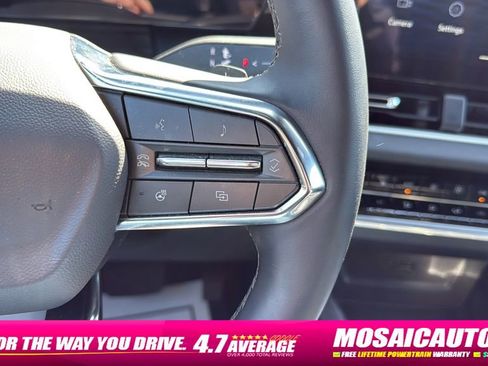 Used 2026 Chevrolet Equinox LT w/ Convenience Package II AWD/4WD image 33