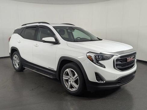 Used 2018 GMC Terrain SLE w/ GMC Pro Grade Package AWD/4WD image 2