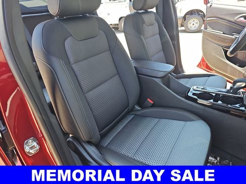 New 2025 Chevrolet Trax LT w/ Driver Confidence Package FWD image 10