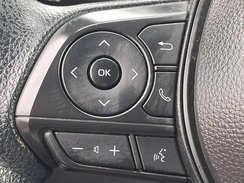 Certified 2025 Toyota Corolla Cross AWD Hybrid image 21