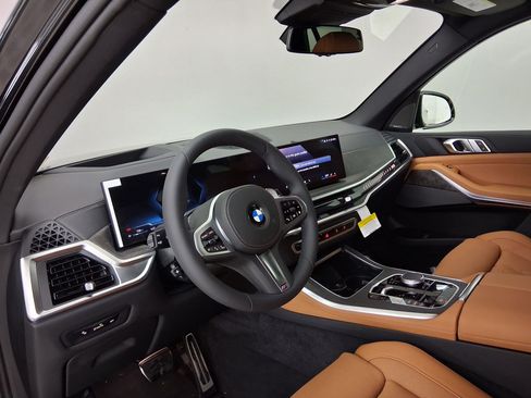 New 2026 BMW X5 sDrive40i w/ M Sport Package RWD image 2