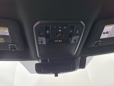 Used 2025 Toyota Sequoia Platinum AWD/4WD image 36