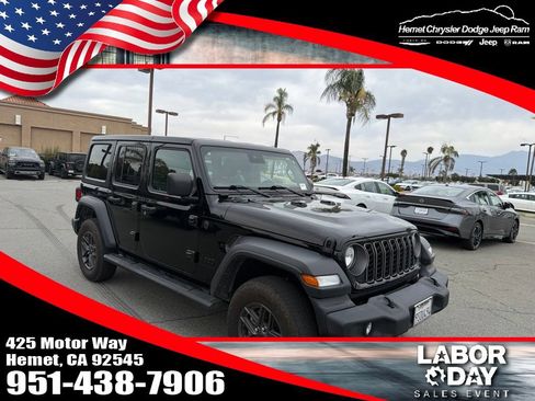 Used 2025 Jeep Wrangler Unlimited Sport AWD/4WD image 1