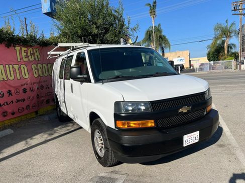 Used 2019 Chevrolet Express 2500 w/ Driver Convenience Package RWD image 3