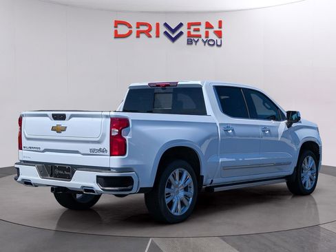 New 2026 Chevrolet Silverado 1500 High Country AWD/4WD image 5