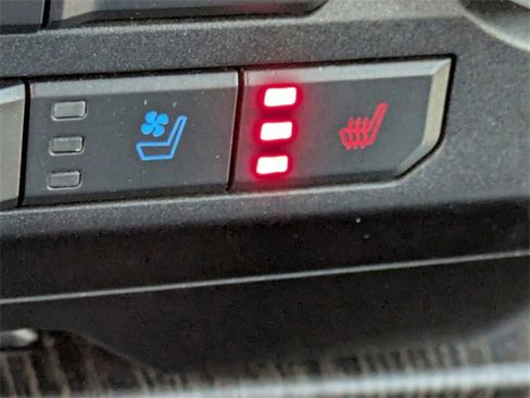 Used 2021 Ford F350 Lariat image 22