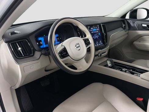 Certified 2024 Volvo XC60 B5 Plus AWD/4WD image 10