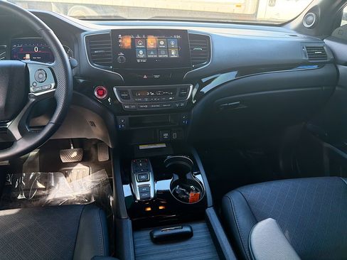 Used 2023 Honda Passport Elite image 20