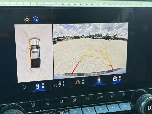 Certified 2025 Chevrolet Colorado ZR2 w/ Technology Package AWD/4WD image 19
