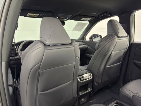 Used 2024 Lexus TX 500h AWD w/ Technology Package image 36